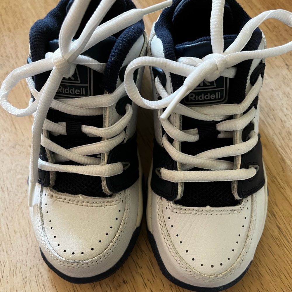 Riddell White and Navy Blue Sneakers